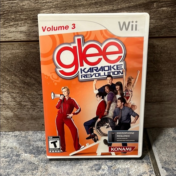 5 for $60 - Glee Karaoke Revolution Volume 3 for Wii - Picture 1 of 4